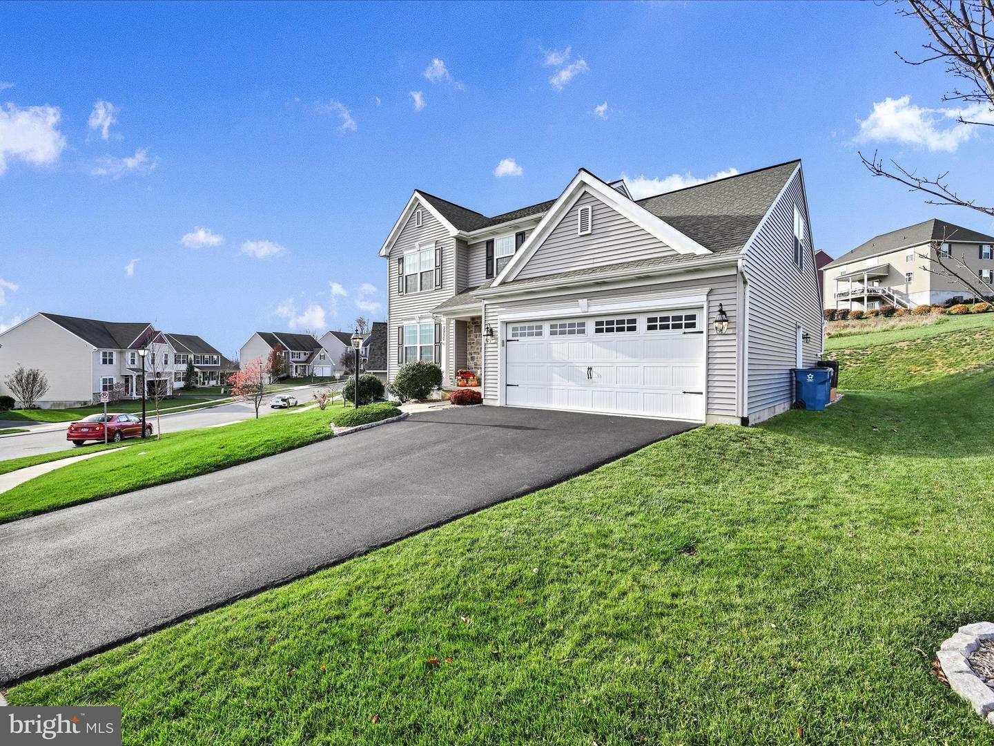 Property Photo:  3950 Archer Lane  PA 17512 