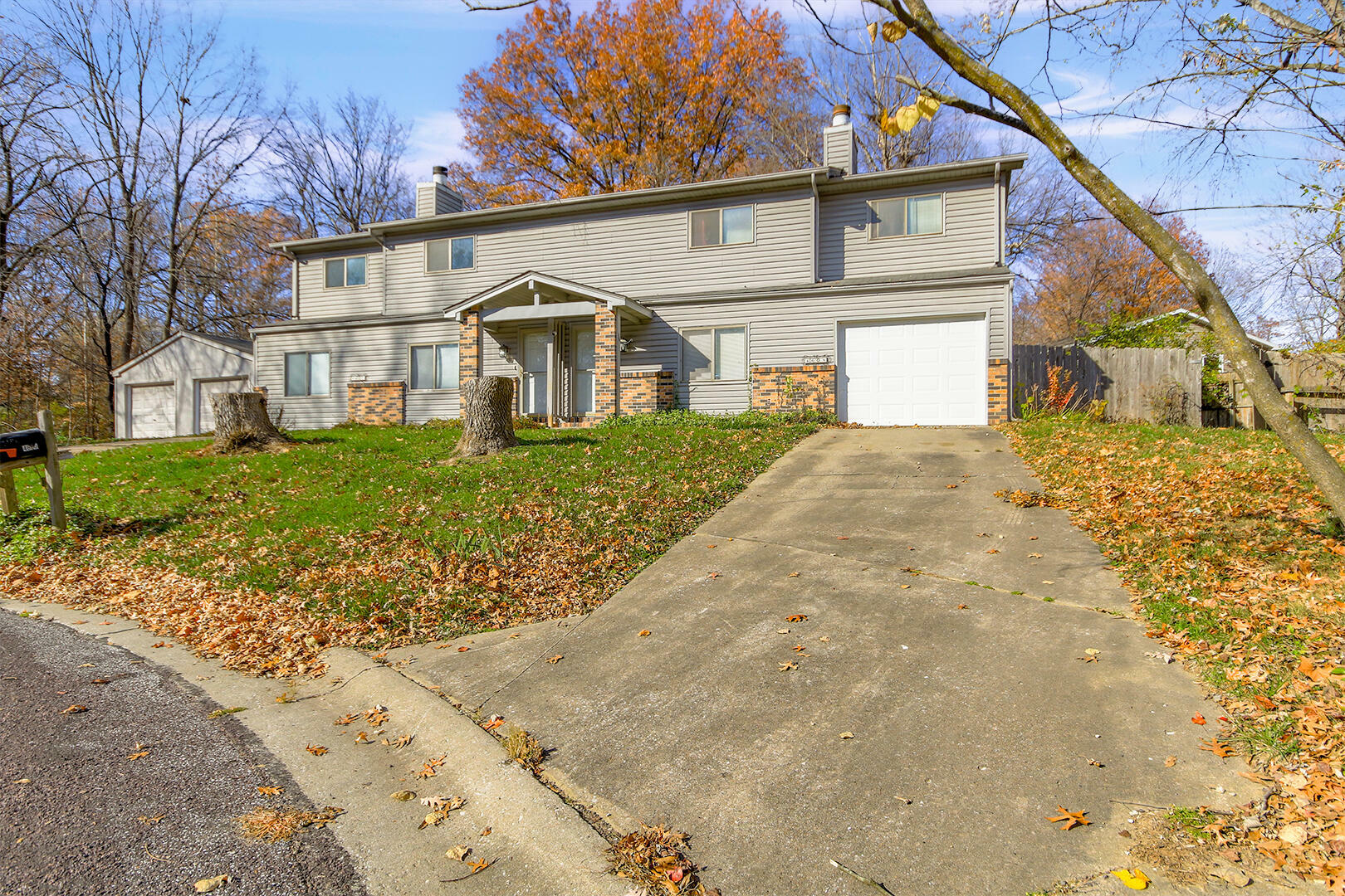 Property Photo:  4605 Grandview Ct  MO 65203 