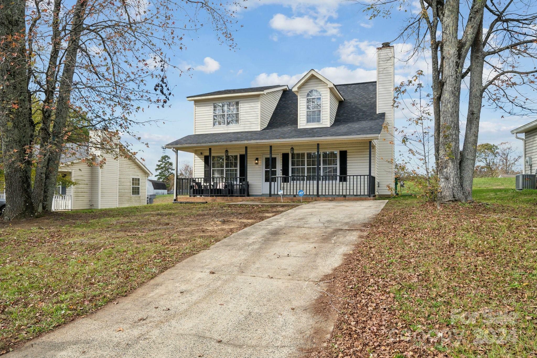 Property Photo:  1324 Eagles Landing Drive  NC 28214 