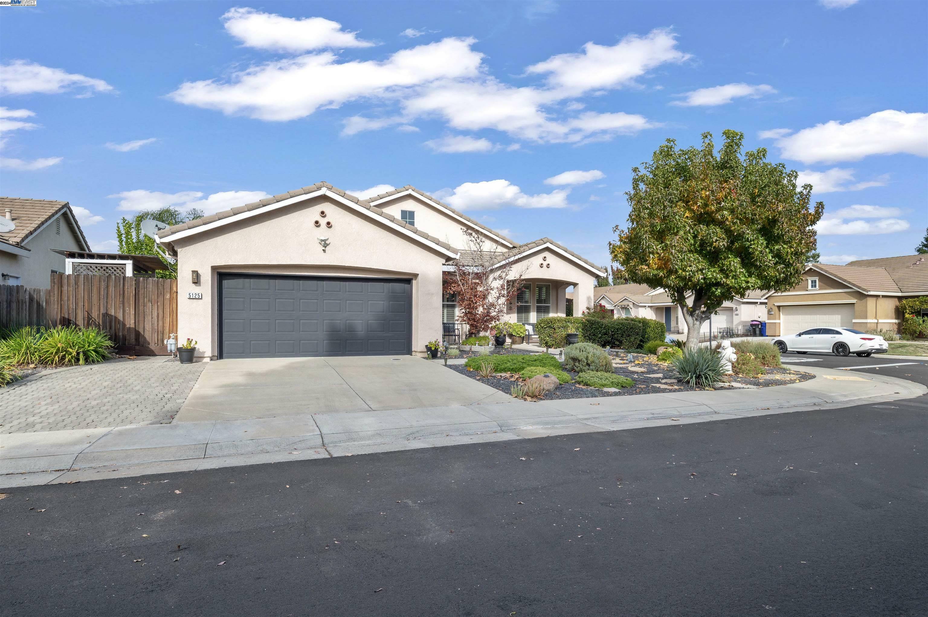 5125 Cleveland Bay Way  Elk Grove CA 95757 photo