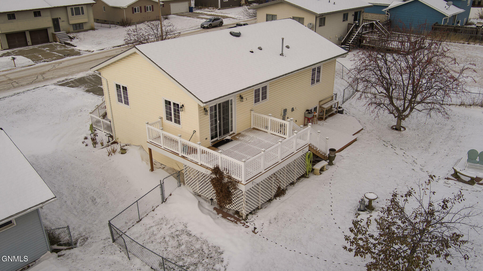 Property Photo:  1212 Central Avenue N  ND 58523 