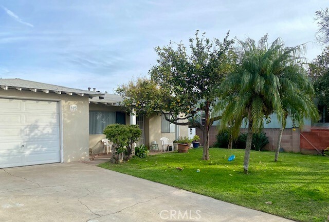 Property Photo:  523 Fairlawn  CA 92703 