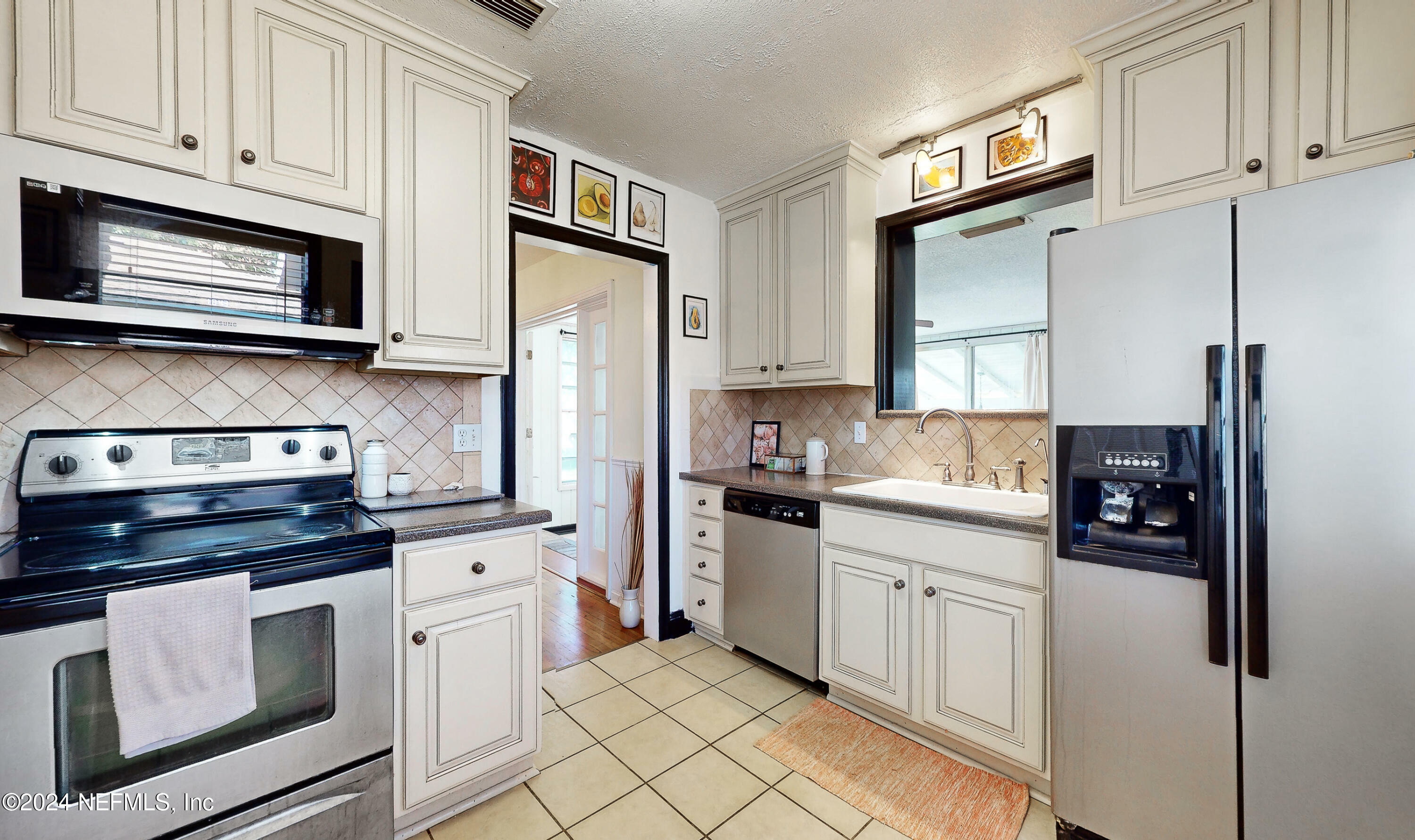 Property Photo:  5845 Bartram Circle N  FL 32207 