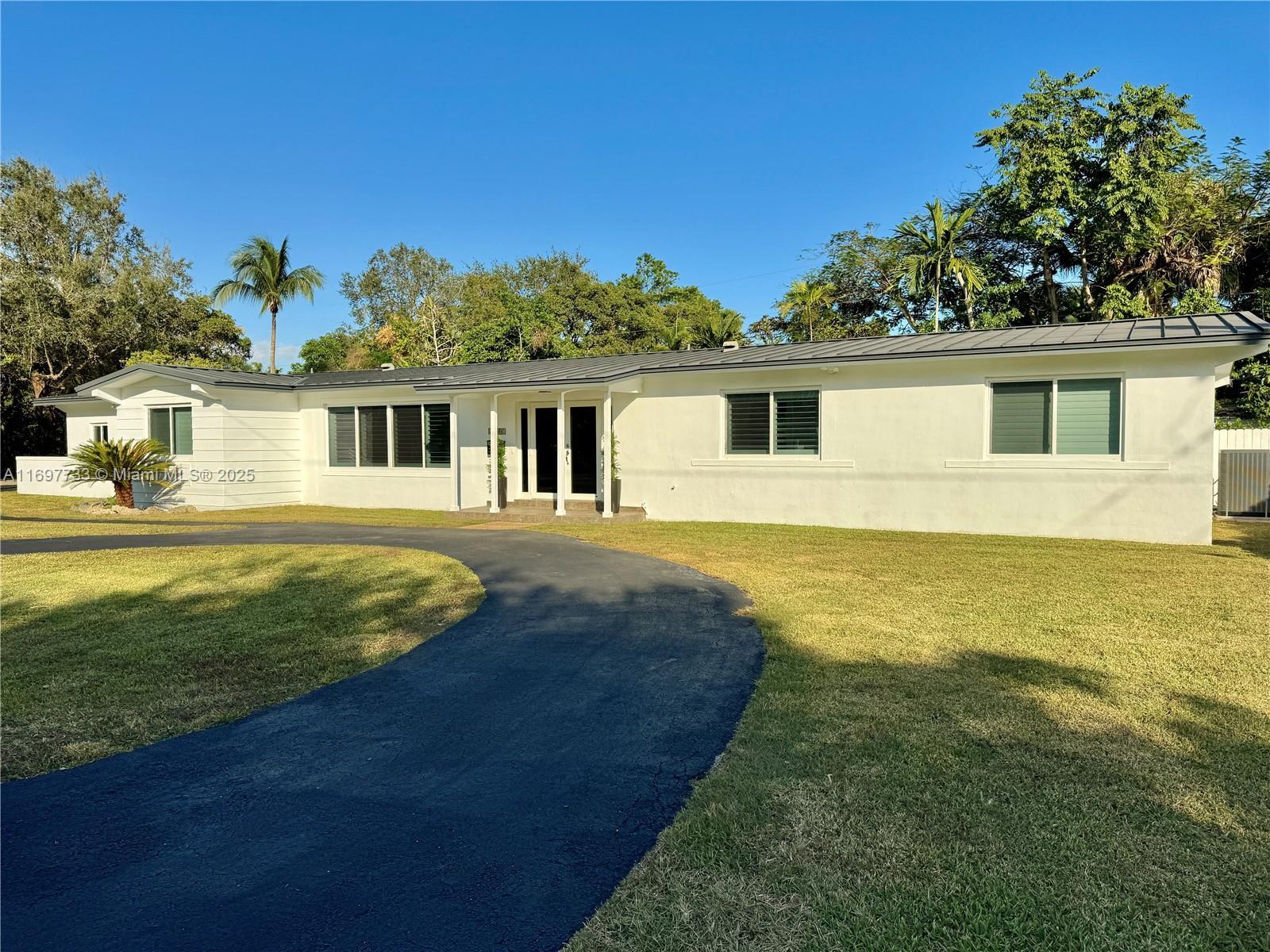Property Photo: 13301 SW 83rd Ave FL 33156