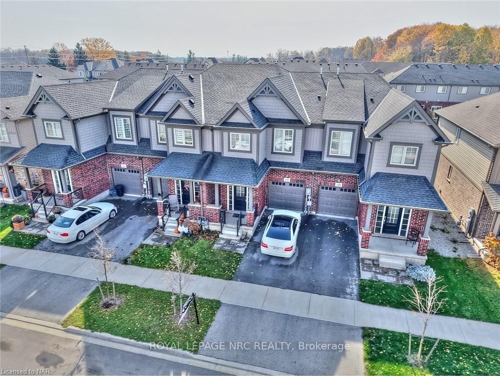 Property Photo: 130 Acacia Road ON L0S 1E6