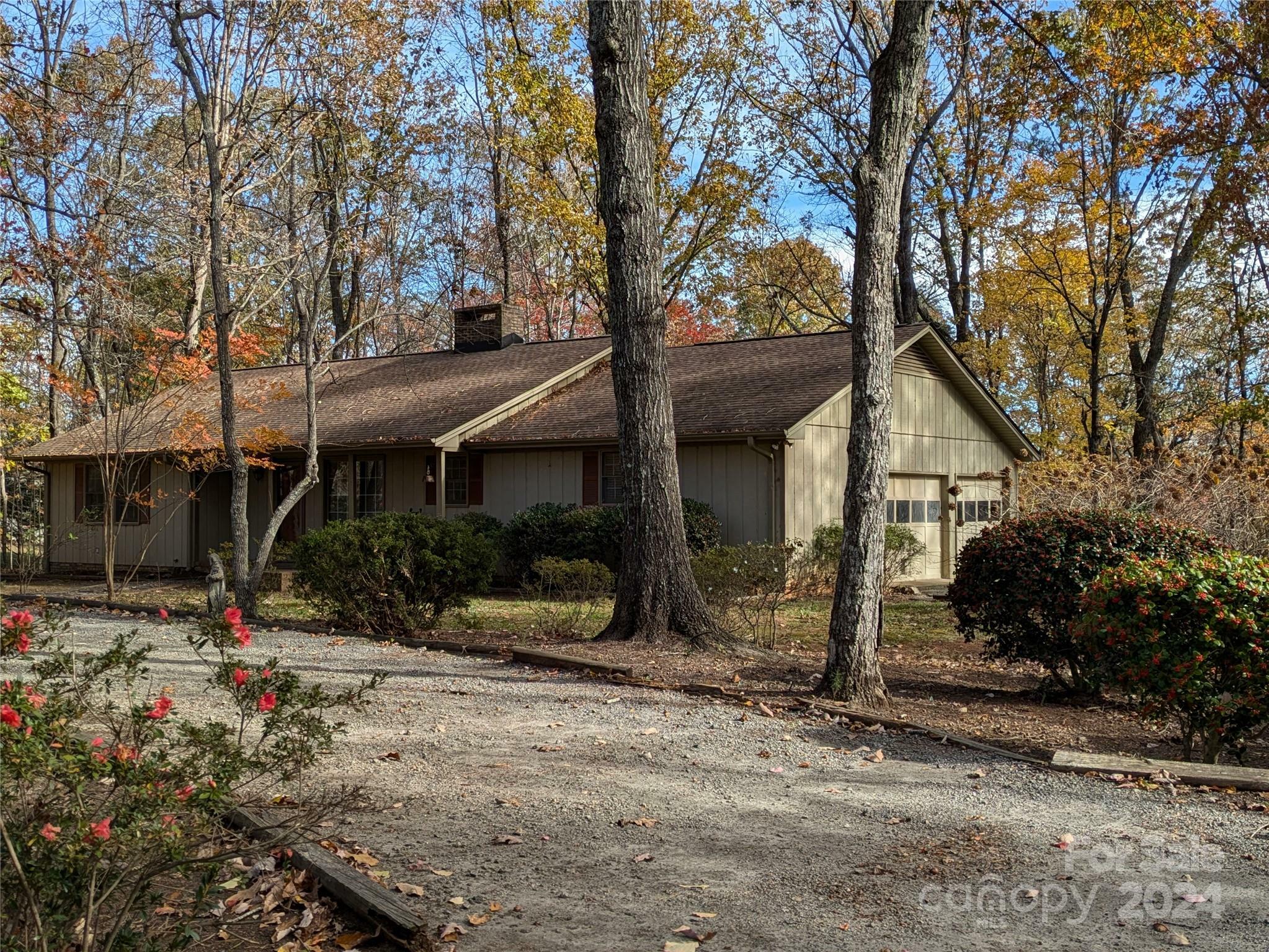 Property Photo:  170 Oakwood Lane  NC 28722 