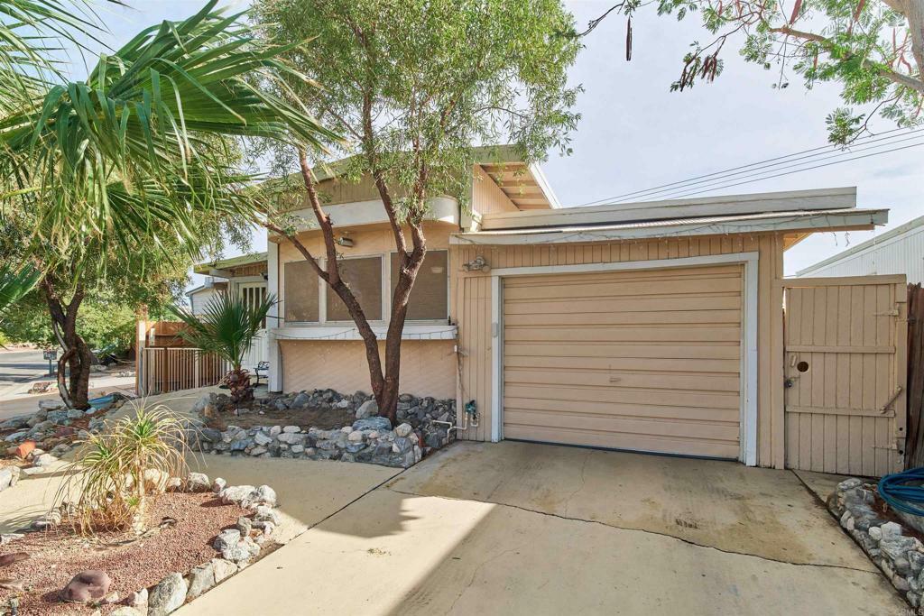 Property Photo:  69480 Fairway Drive  CA 92241 