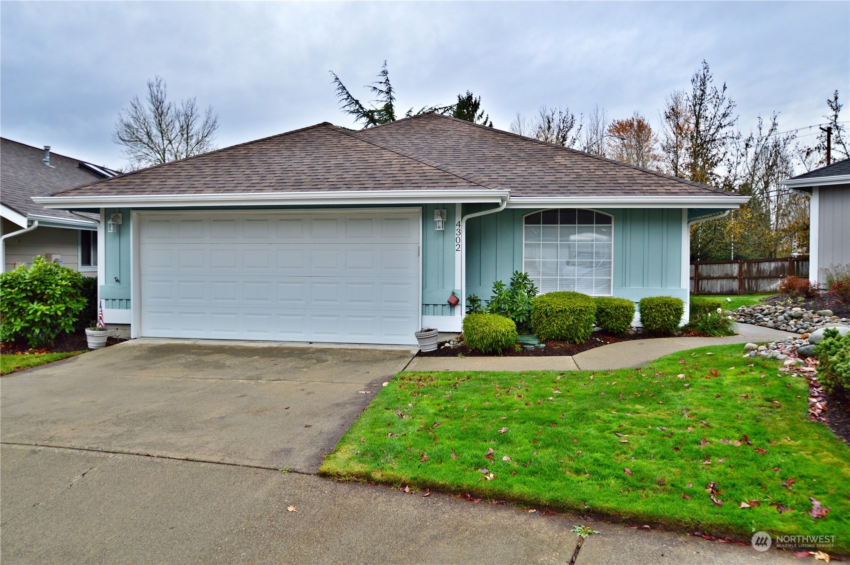 Property Photo:  4302  7th Street Pl SE  WA 98374 