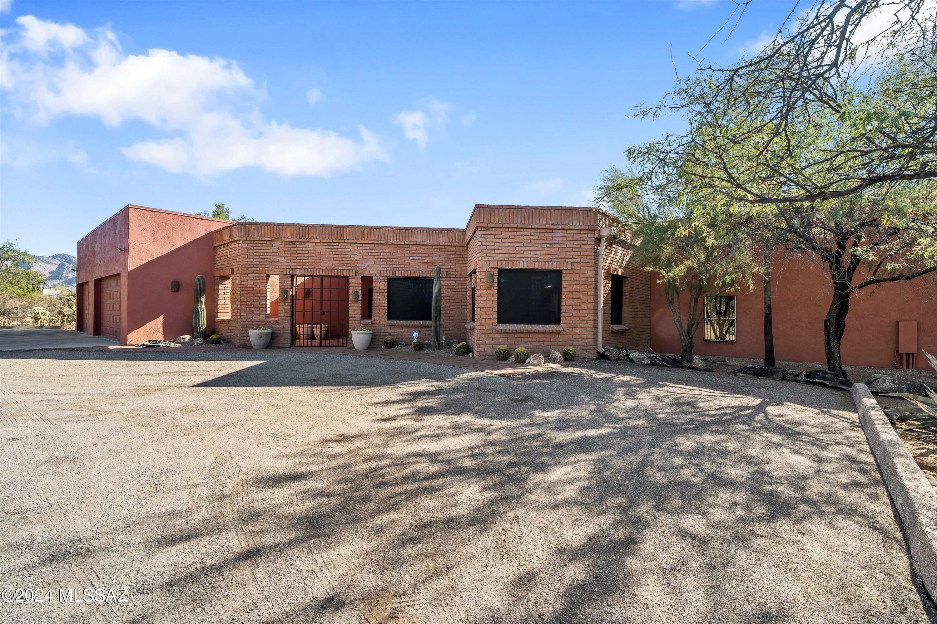 2855 W Lambert Lane  Tucson AZ 85742 photo
