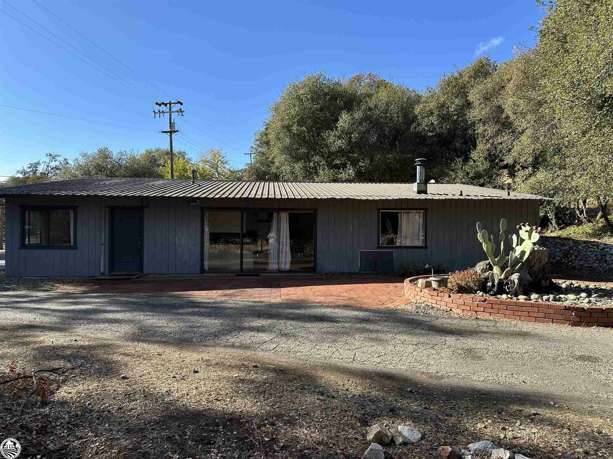 10727 Sunshine Hill Rd.  Sonora CA 95370-8009 photo