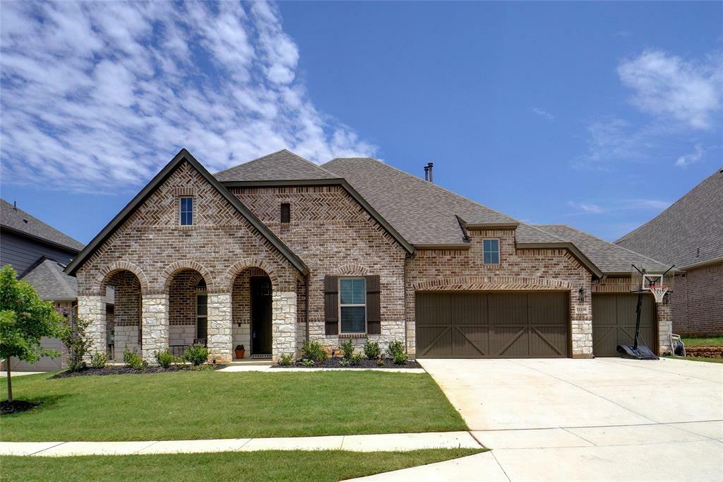 Property Photo:  11116 Aspen Leaf Drive  TX 76226 