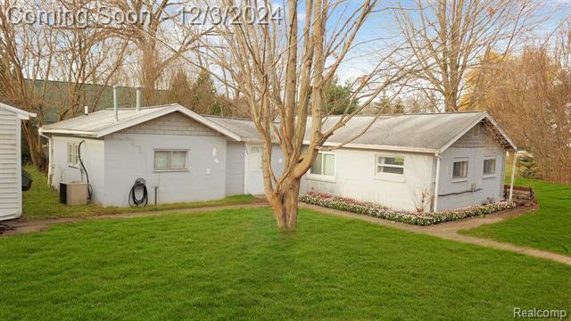 3089 Ponemah Drive  Fenton MI 48430 photo