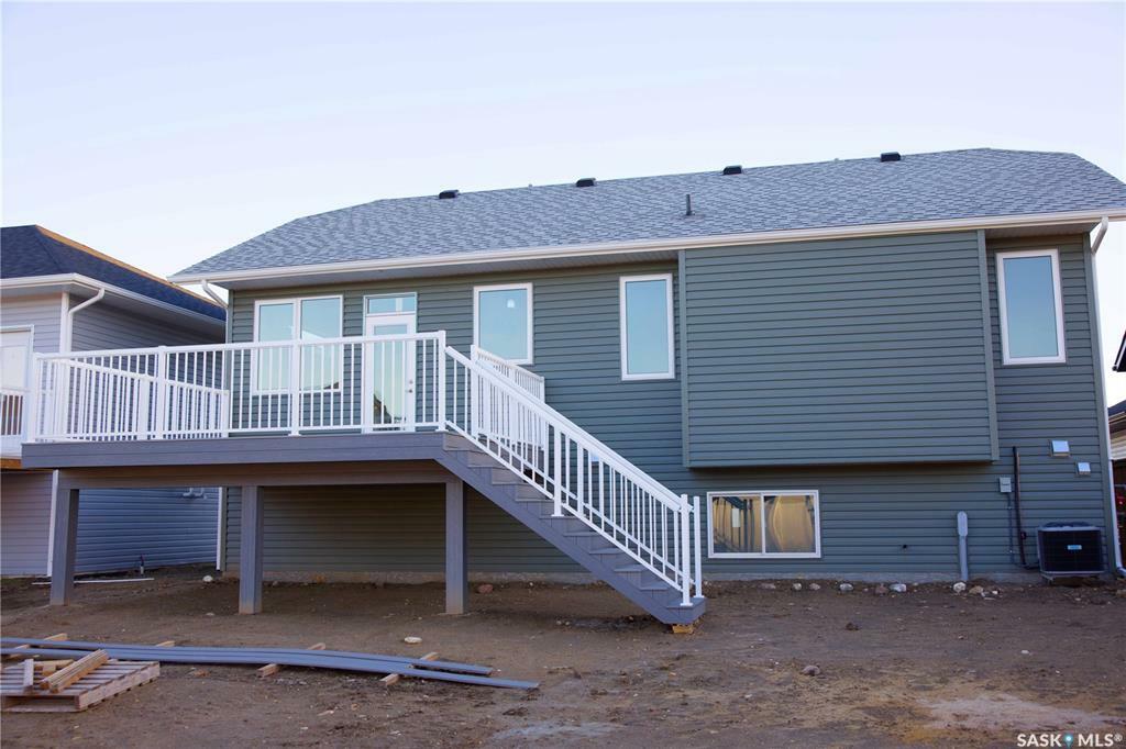 Photo de la propriété:  608 Weir Crescent  SK S0K 4S1 