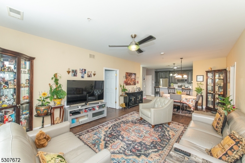 Property Photo:  257 Cory Ln 257  NJ 07407 