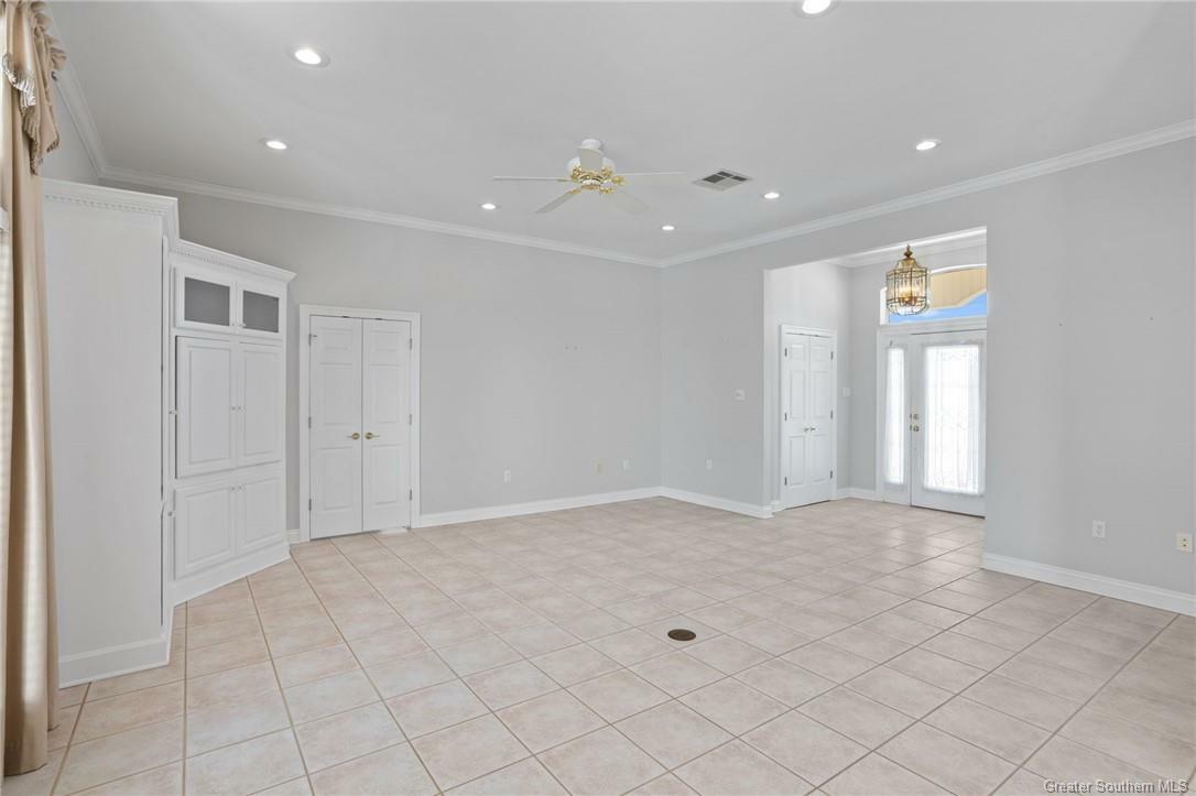 Property Photo:  1108 E Diamond Circle  LA 70611 