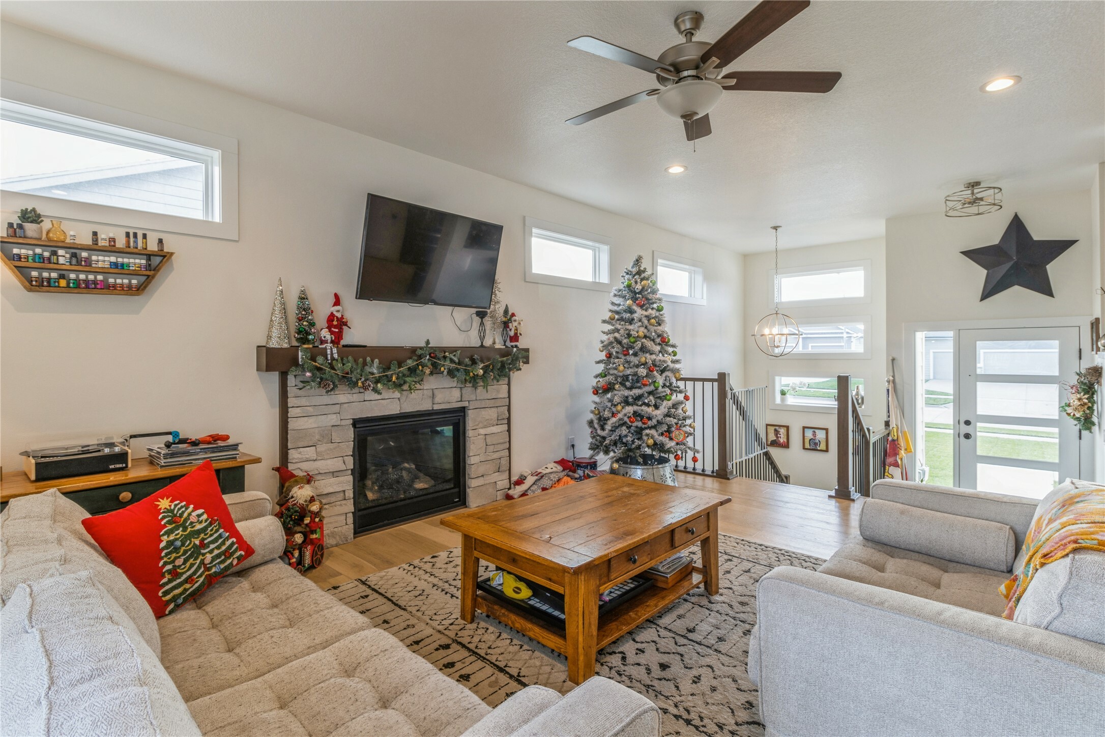 Property Photo:  309 NW Beechwood Drive  IA 50111 