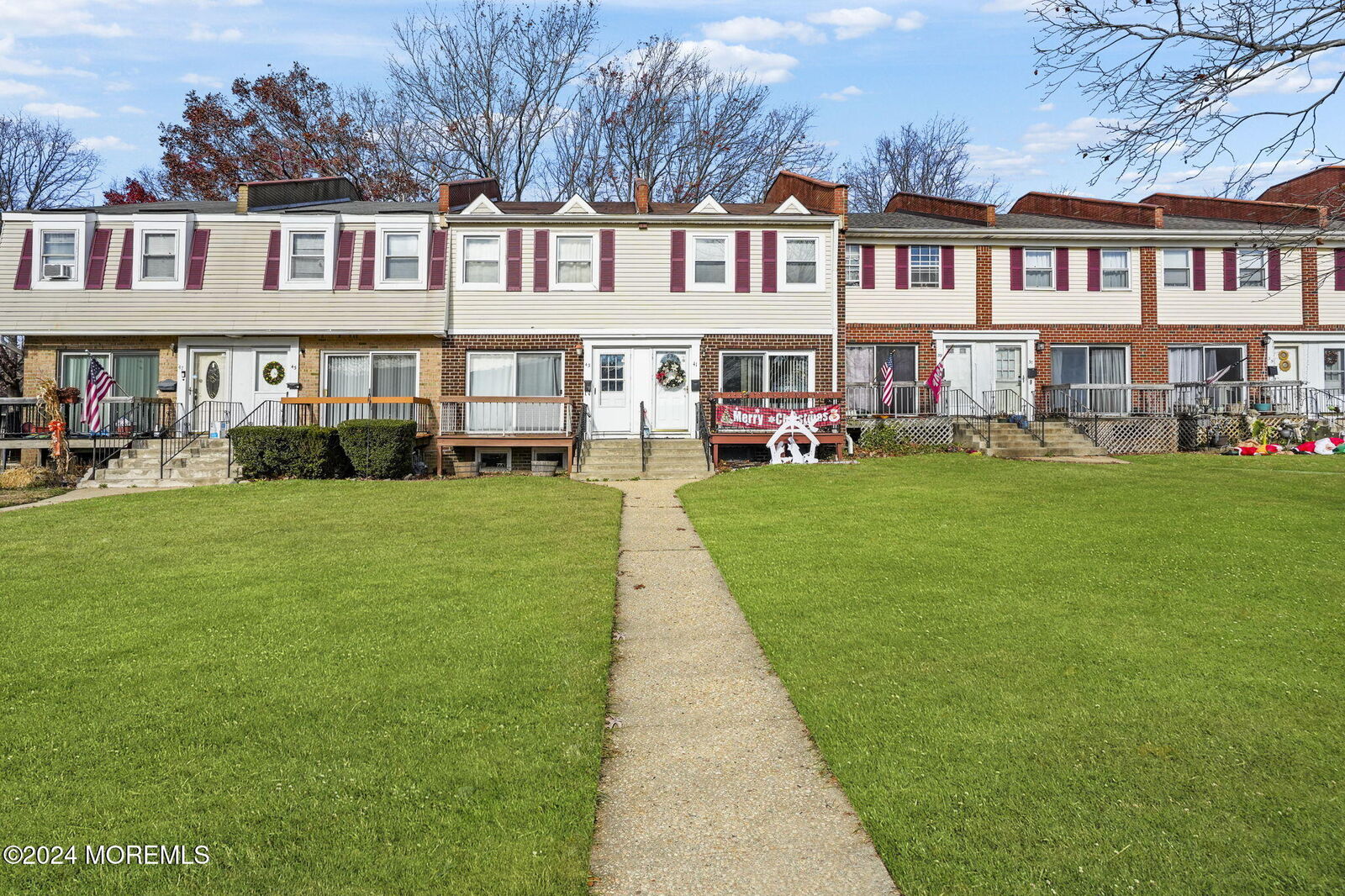 Property Photo:  43 Primrose Lane  NJ 08724 