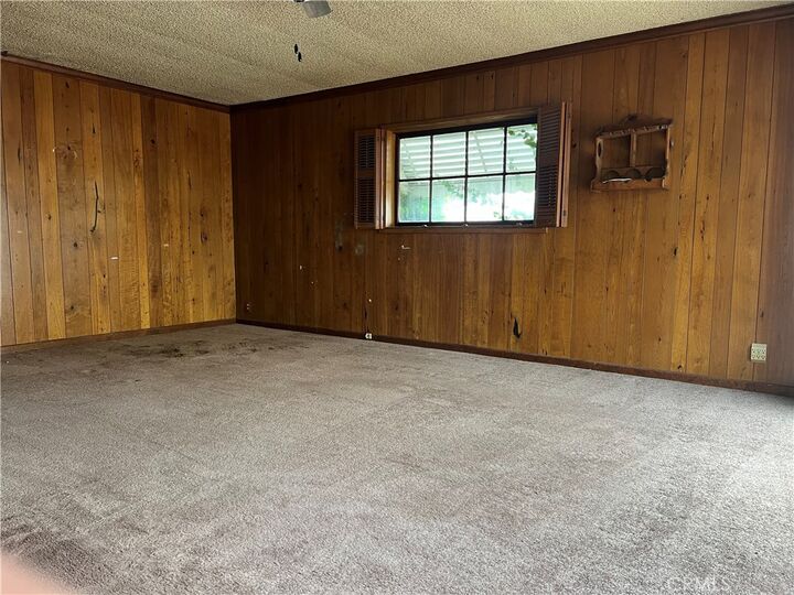 Property Photo:  2420 N Keystone Street  CA 91504 