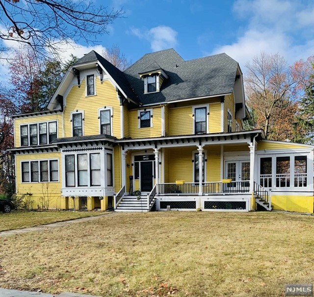 Property Photo:  648 Belvidere Avenue  NJ 07062 