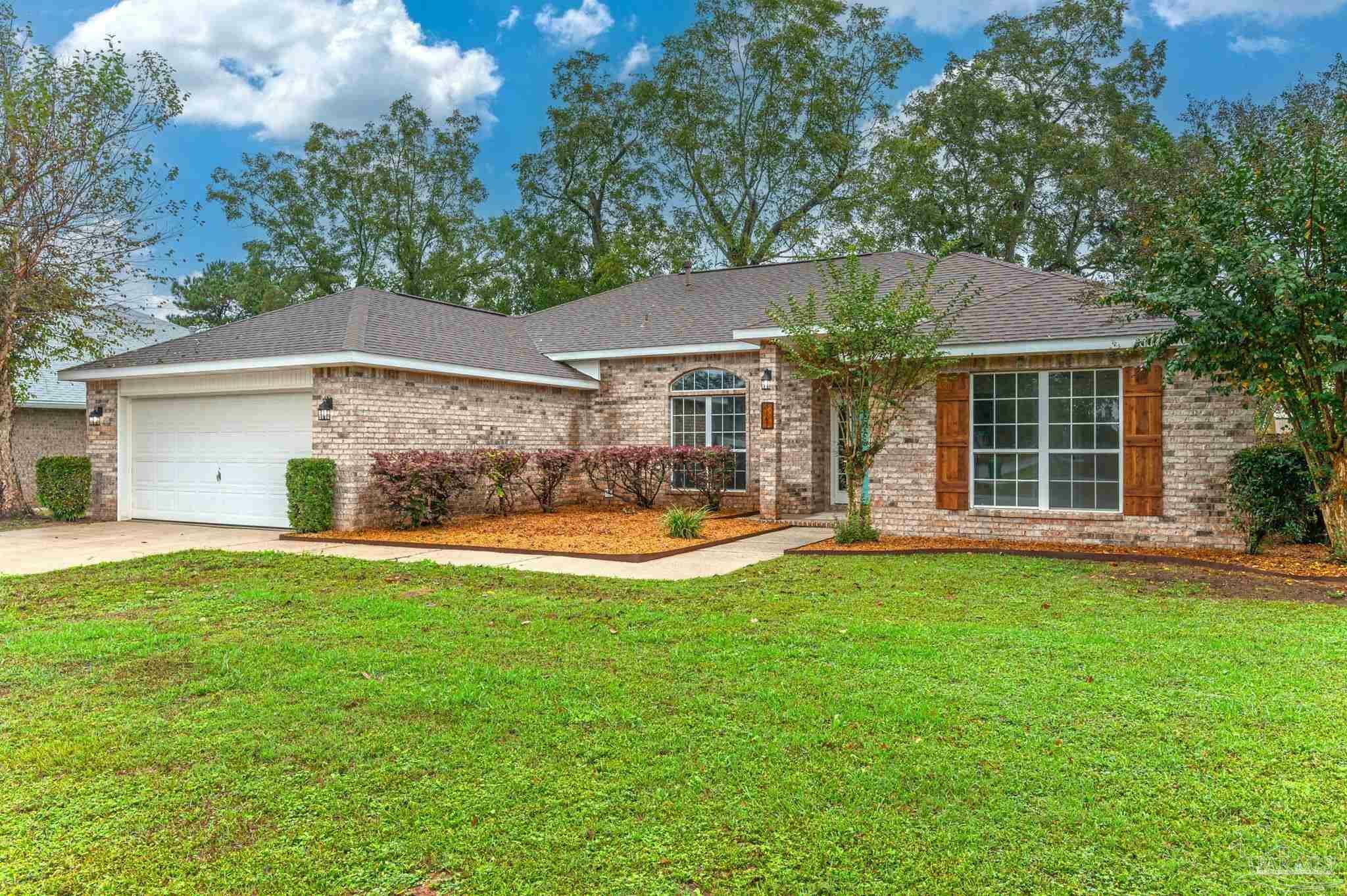 Property Photo:  3167 Border Creek Rd  FL 32539 