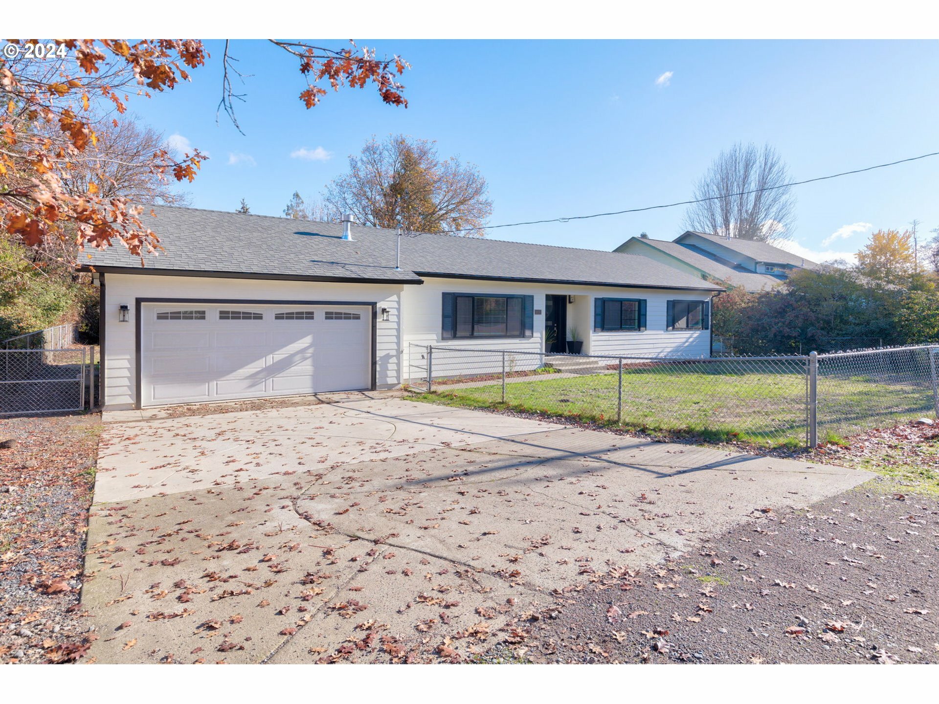 1835 NW Candler Ave  Grants Pass OR 97526 photo