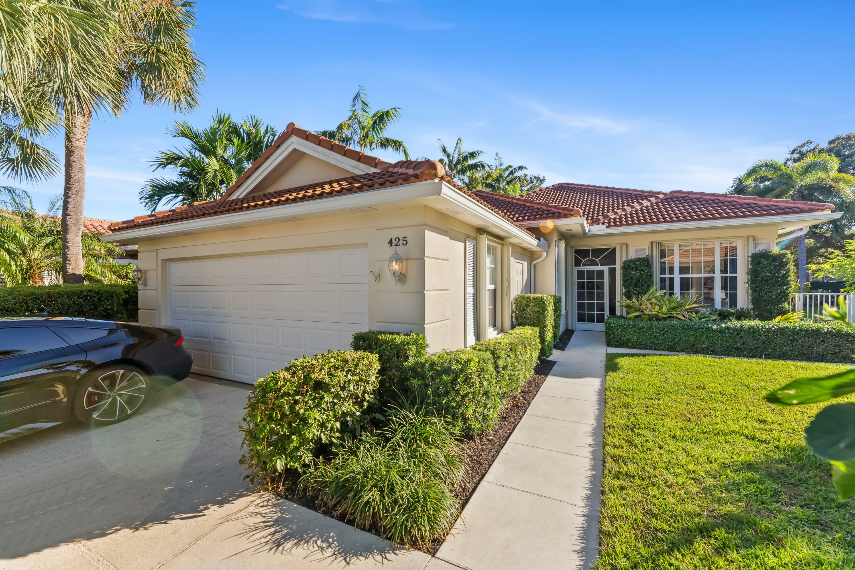 Property Photo:  425 Kelsey Park Drive  FL 33410 