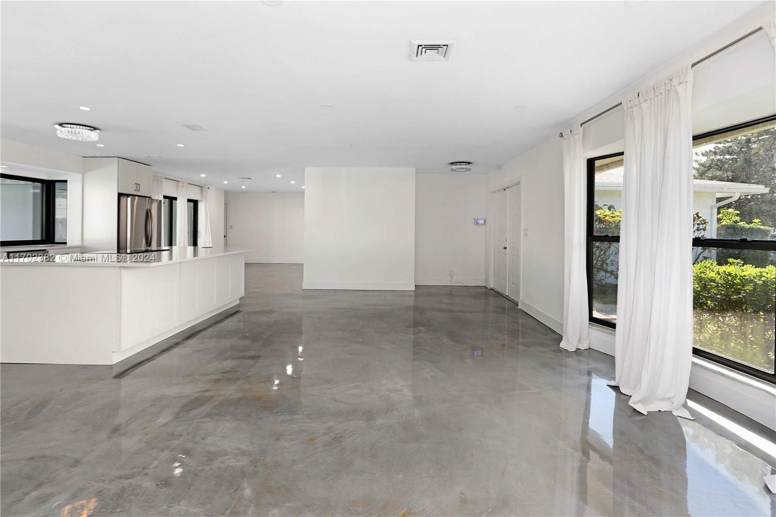 Property Photo:  5017 Roosevelt St  FL 33021 