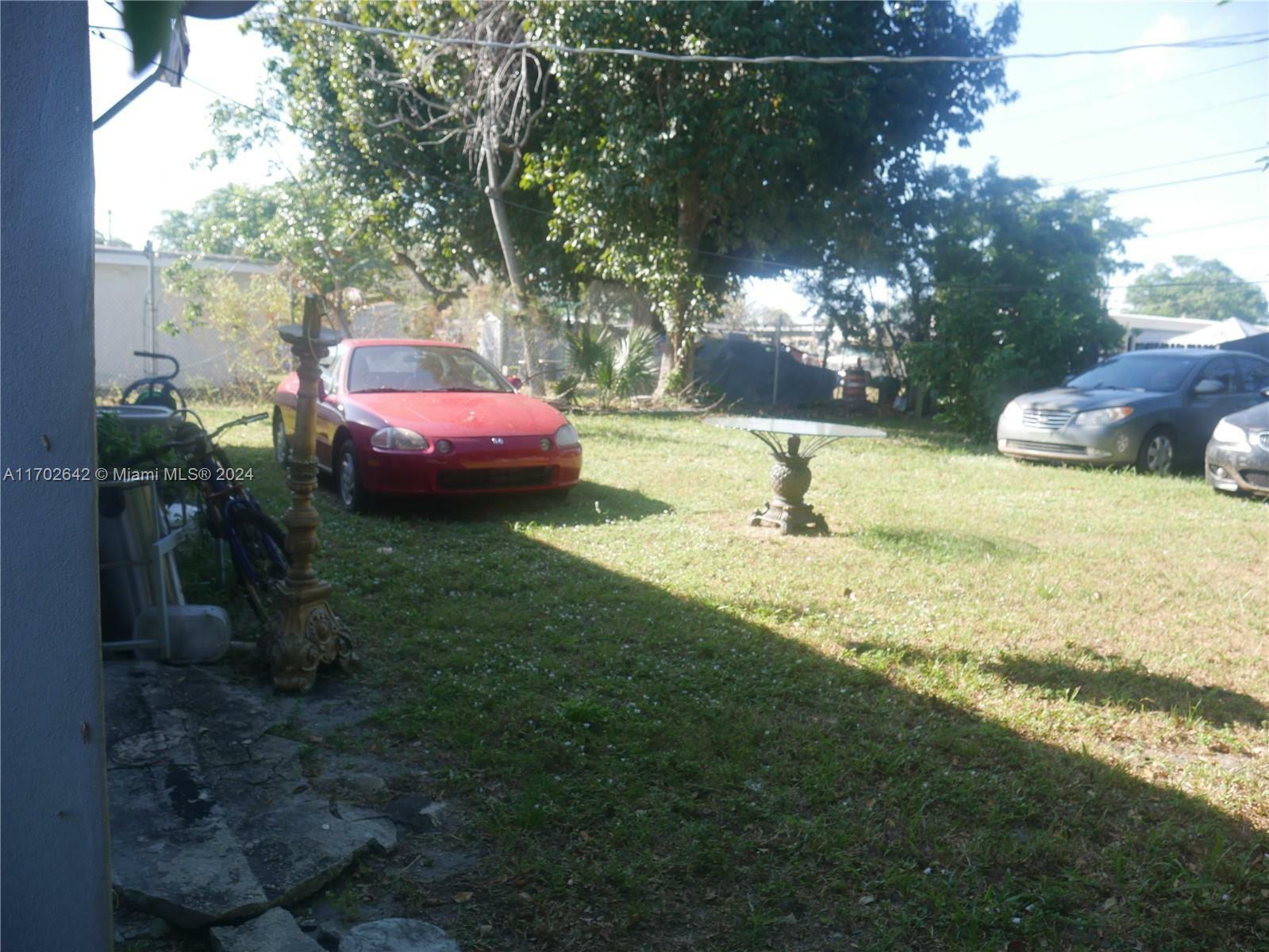 Property Photo:  295 NW 29th Ave  FL 33311 