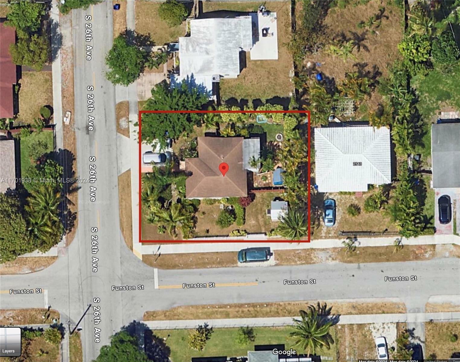 Property Photo:  1033 S 26th Ave  FL 33020 