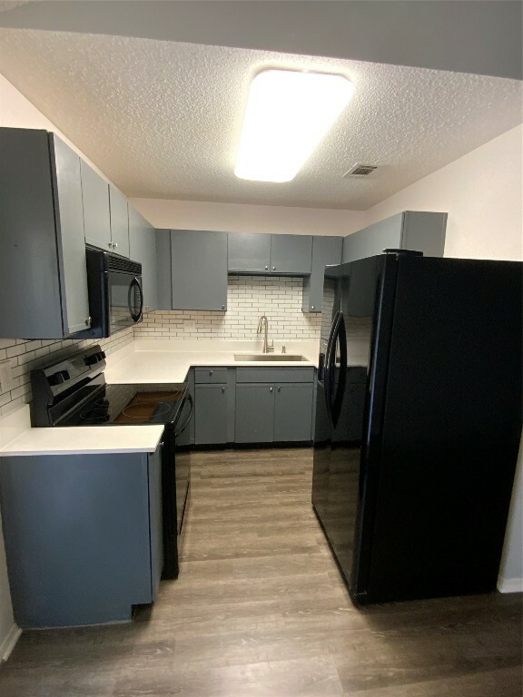 Property Photo:  1015 E Yager Lane 179  TX 78753 