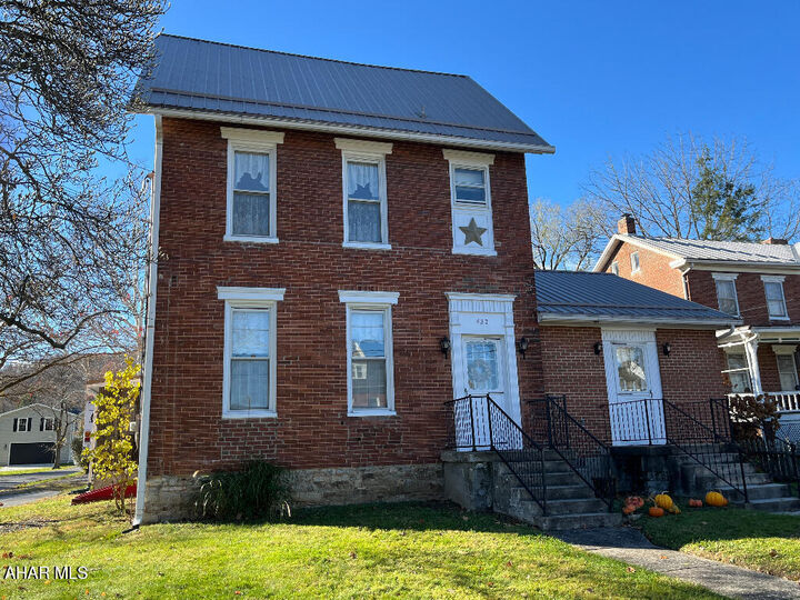 420 S Richard Street  Bedford PA 15522 photo