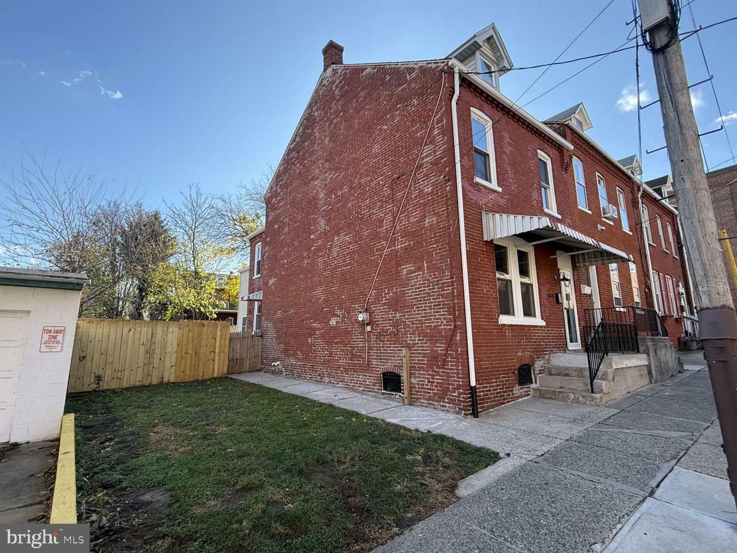 Property Photo:  636 Lafayette Street  PA 17603 