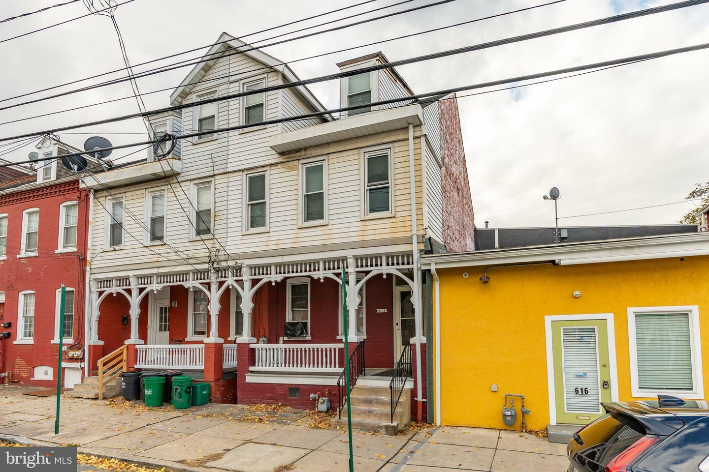 Property Photo:  614 N Queen Street  PA 17603 