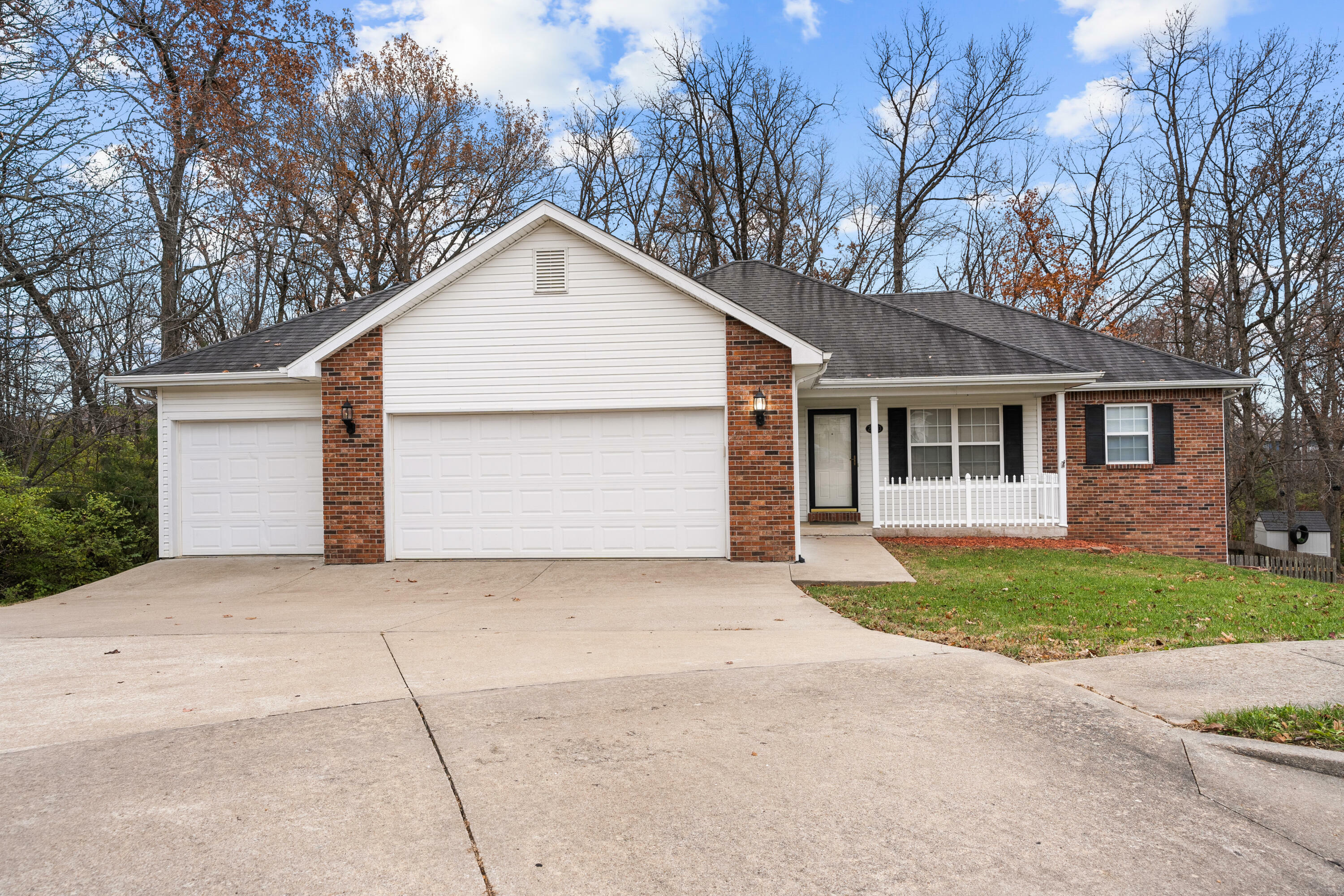 Property Photo:  2000 Lafayette Ct  MO 65202 