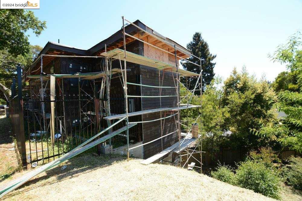 Property Photo:  0 Maiden Ln  CA 94602 