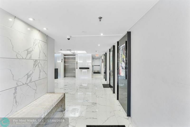 Property Photo:  7225 Promenade Dr 102  FL 33433 