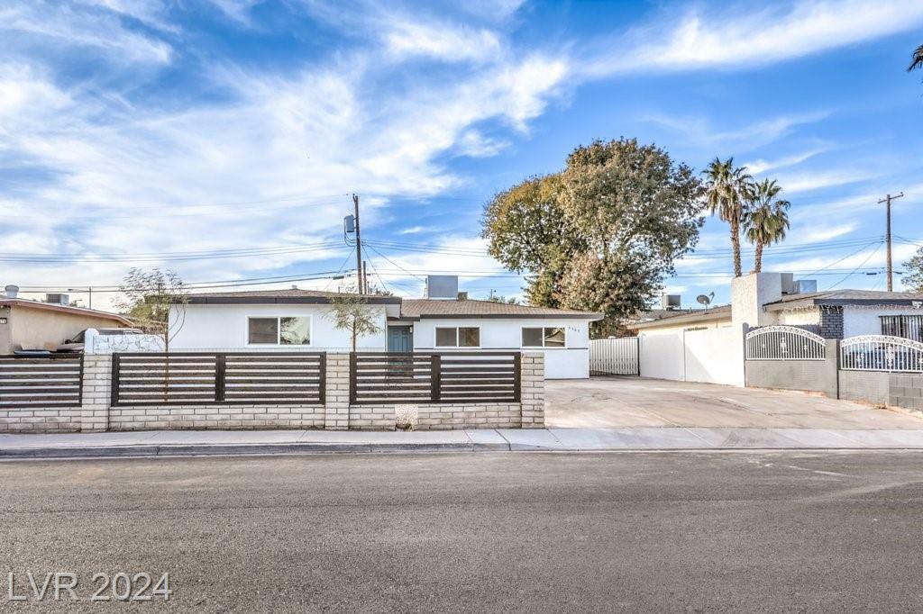 Property Photo:  3567 Markam Street  NV 89121 