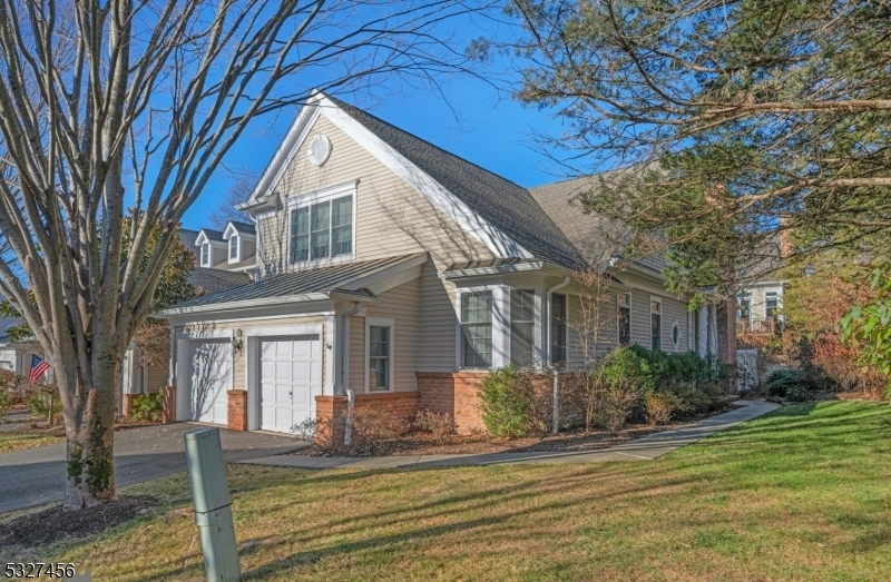 Property Photo:  7 Milburn Way  NJ 07931 