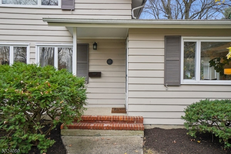 Property Photo:  47 Butler Pkwy  NJ 07901 