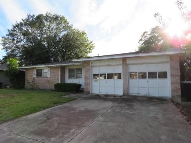Property Photo: 5111 Foster Avenue TX 77619