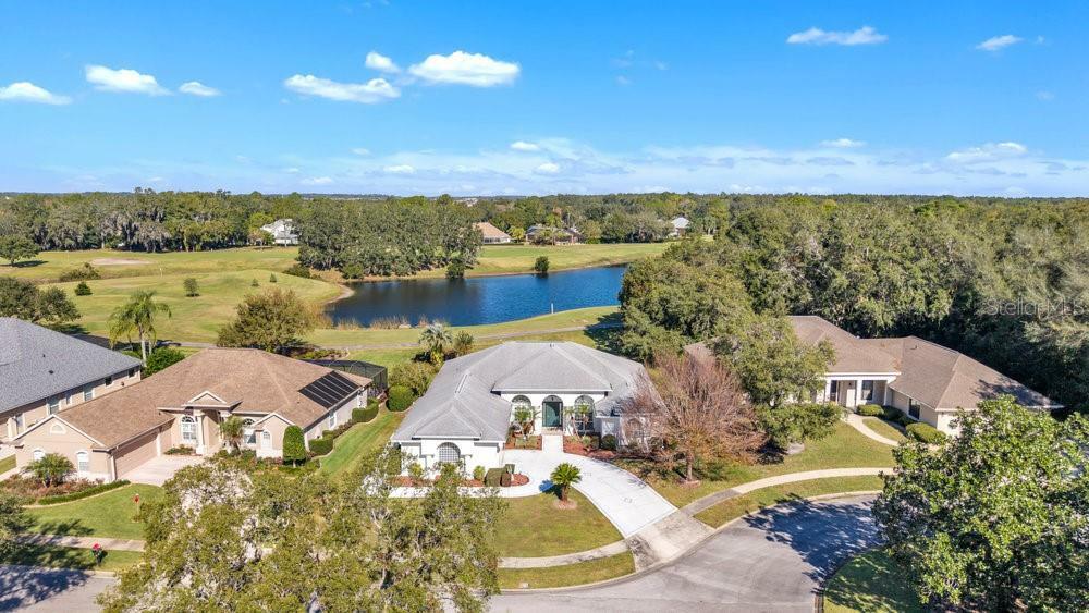 Property Photo:  5060 Greenbriar Trail  FL 32757 