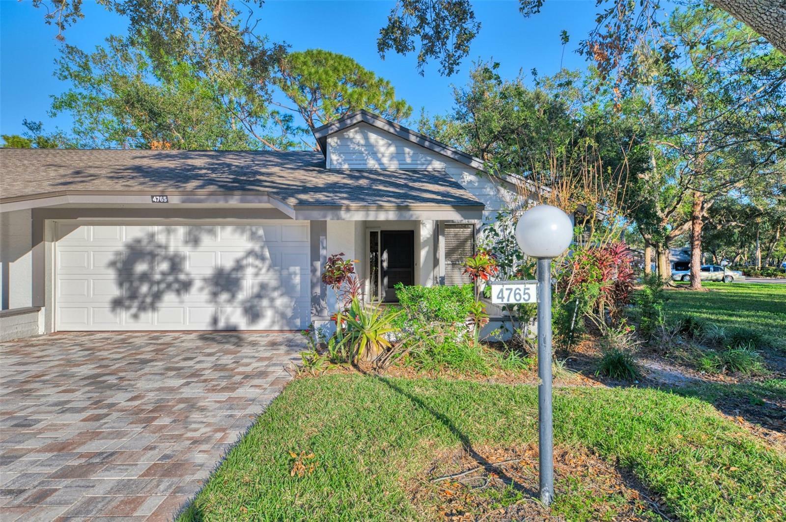 Property Photo:  4765 Oak Forest Drive W 47  FL 34231 