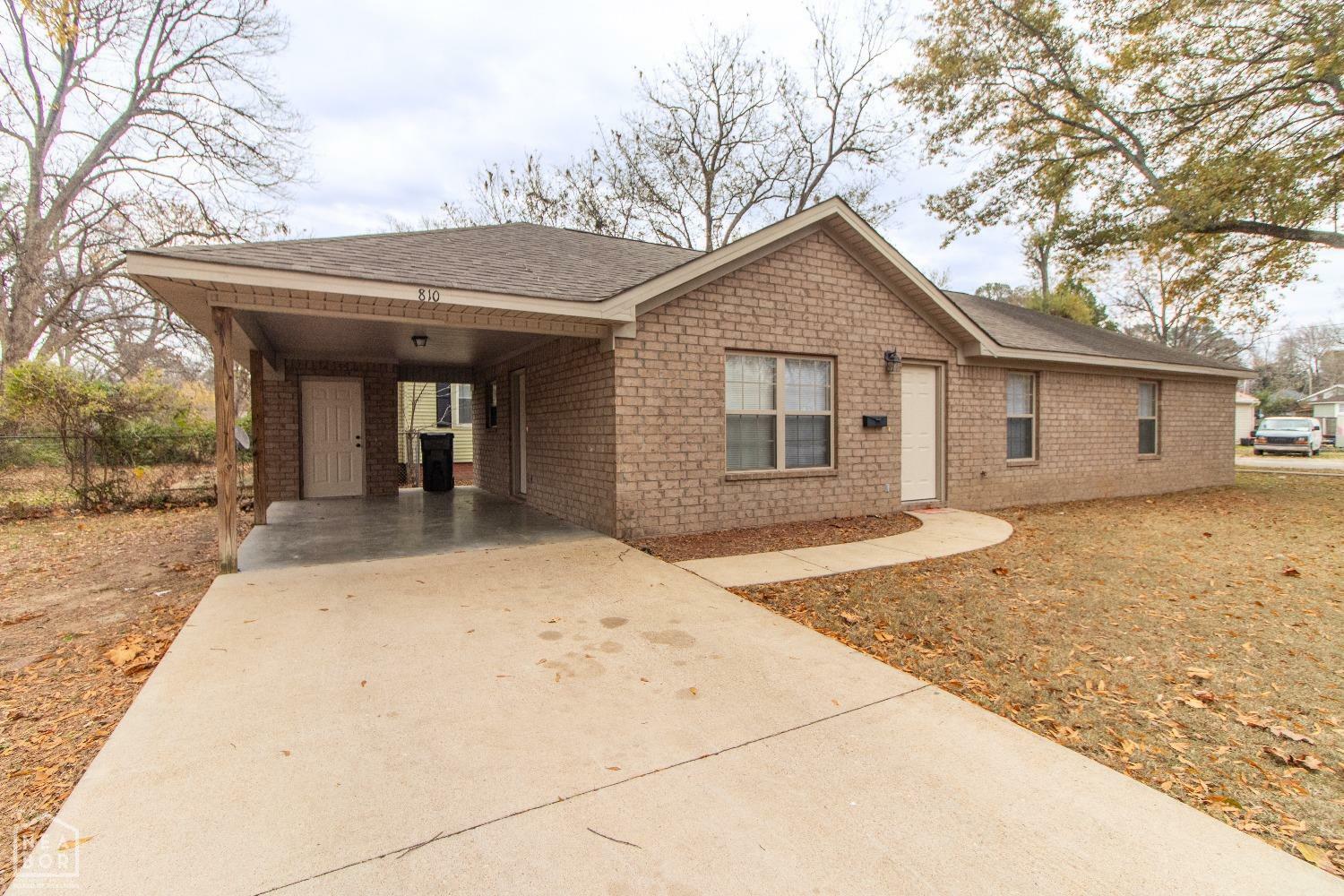 Property Photo:  810 Olive Street  AR 72401 