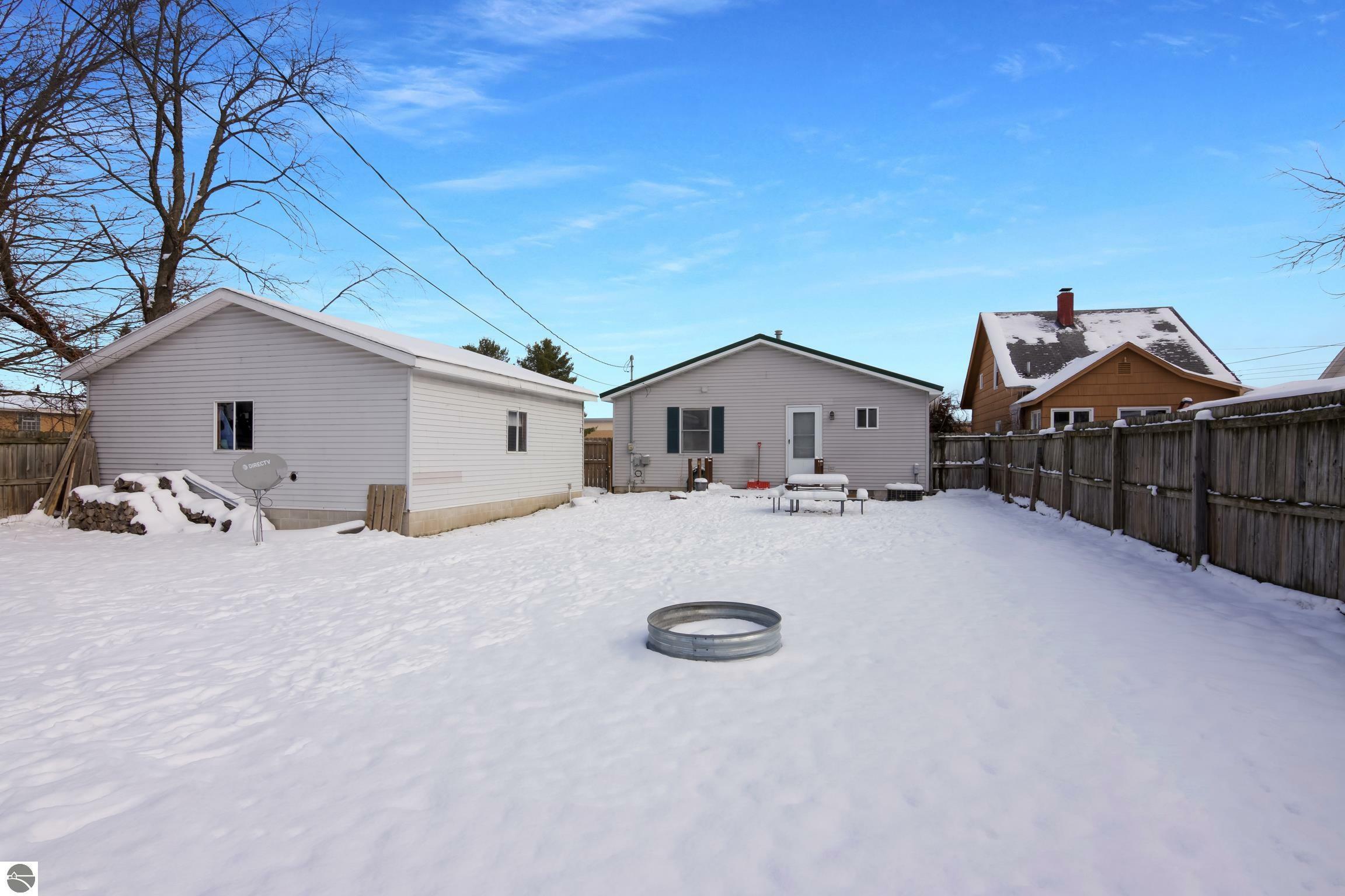 Property Photo:  459 Linden Street  MI 49601 