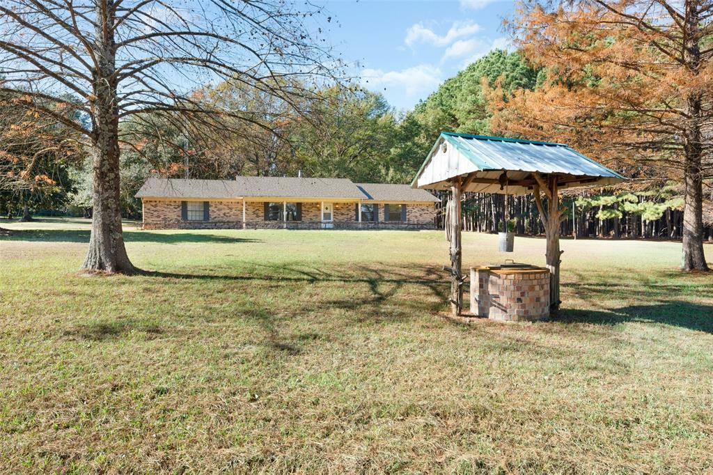 Property Photo:  150 County Road 2325  TX 75773 