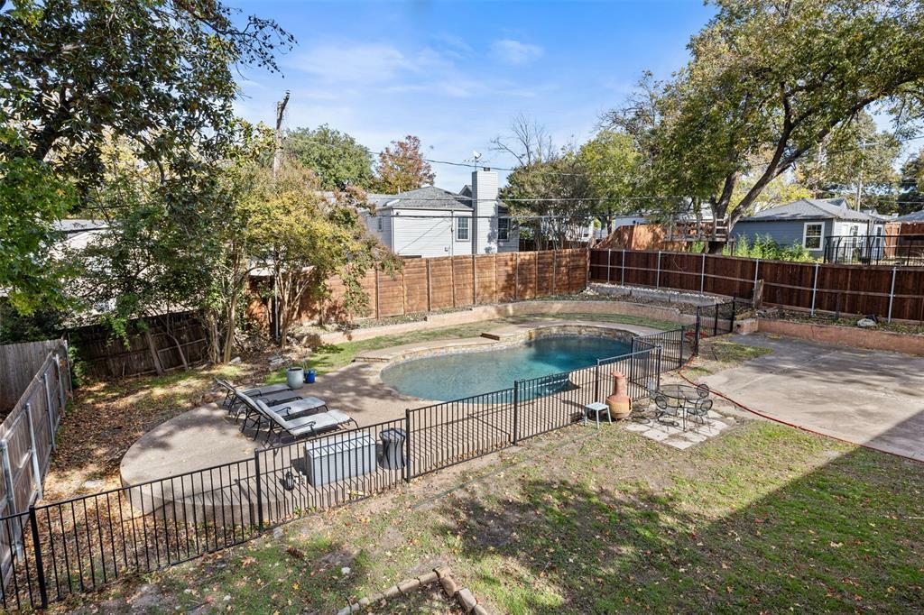 Property Photo:  3808 Westcliff Road S  TX 76109 