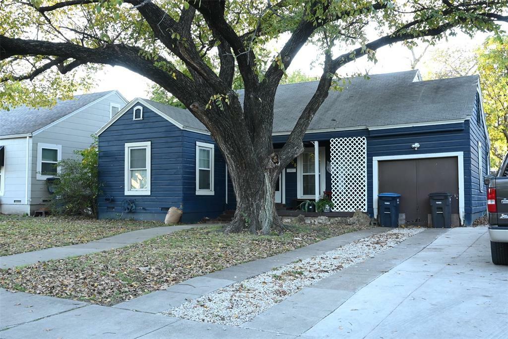 Property Photo:  3608 5th Avenue  TX 76110 