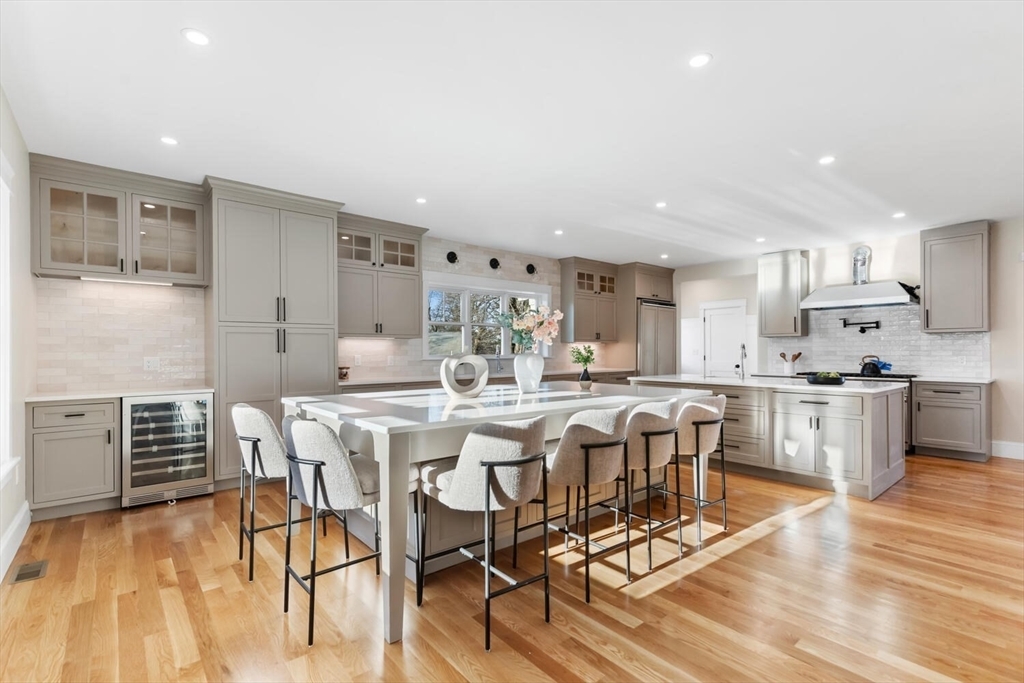 Property Photo:  20 Bellevue Ave  MA 01890 