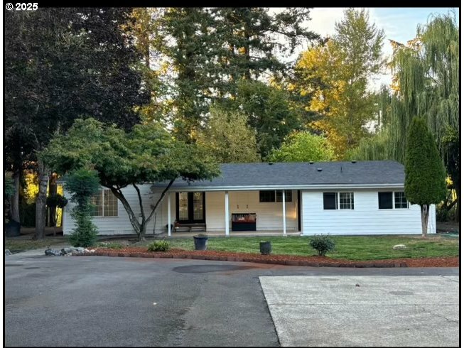 Property Photo: 13933 S Graves Rd OR 97042