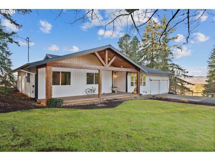 Property Photo: 7625 SE Seawood Rd OR 97101